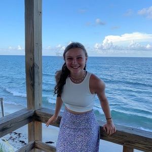 Meet your Posher, Ève-marie